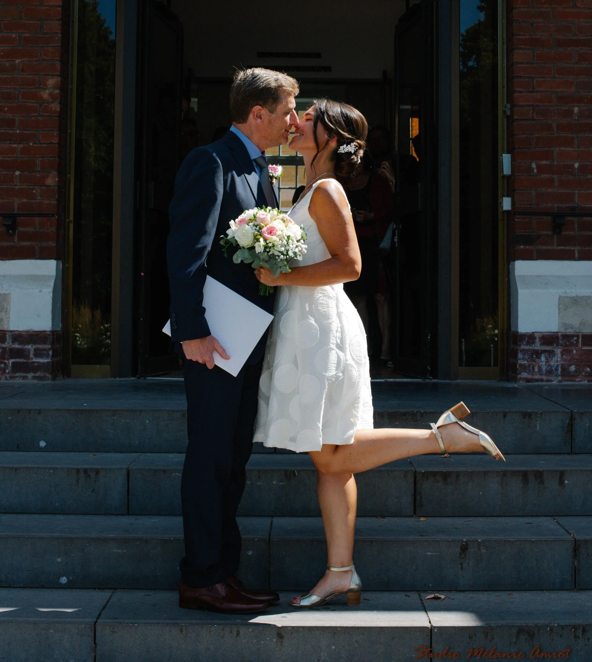 Baiser mariage civil