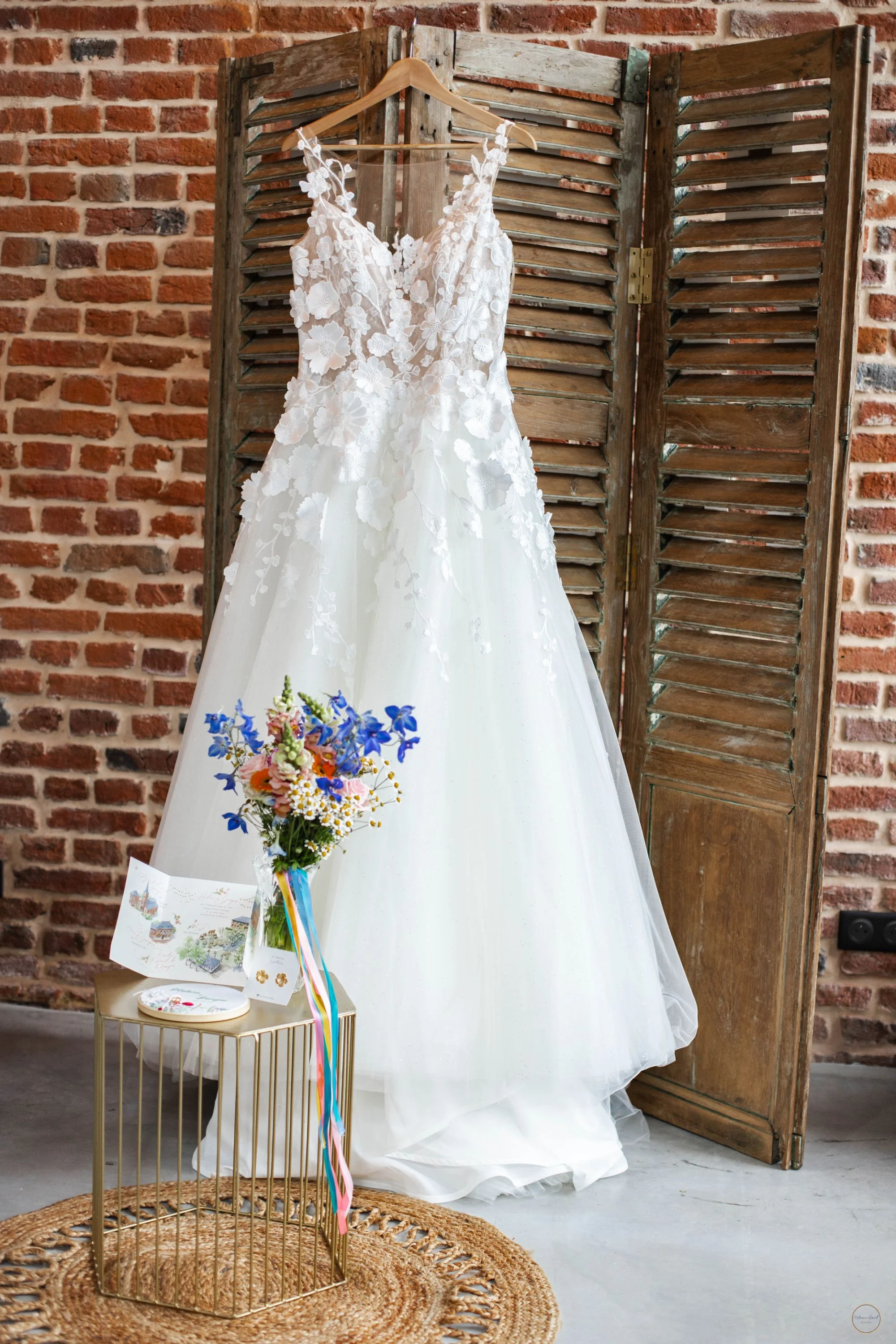 Robe de mariée et fleurs