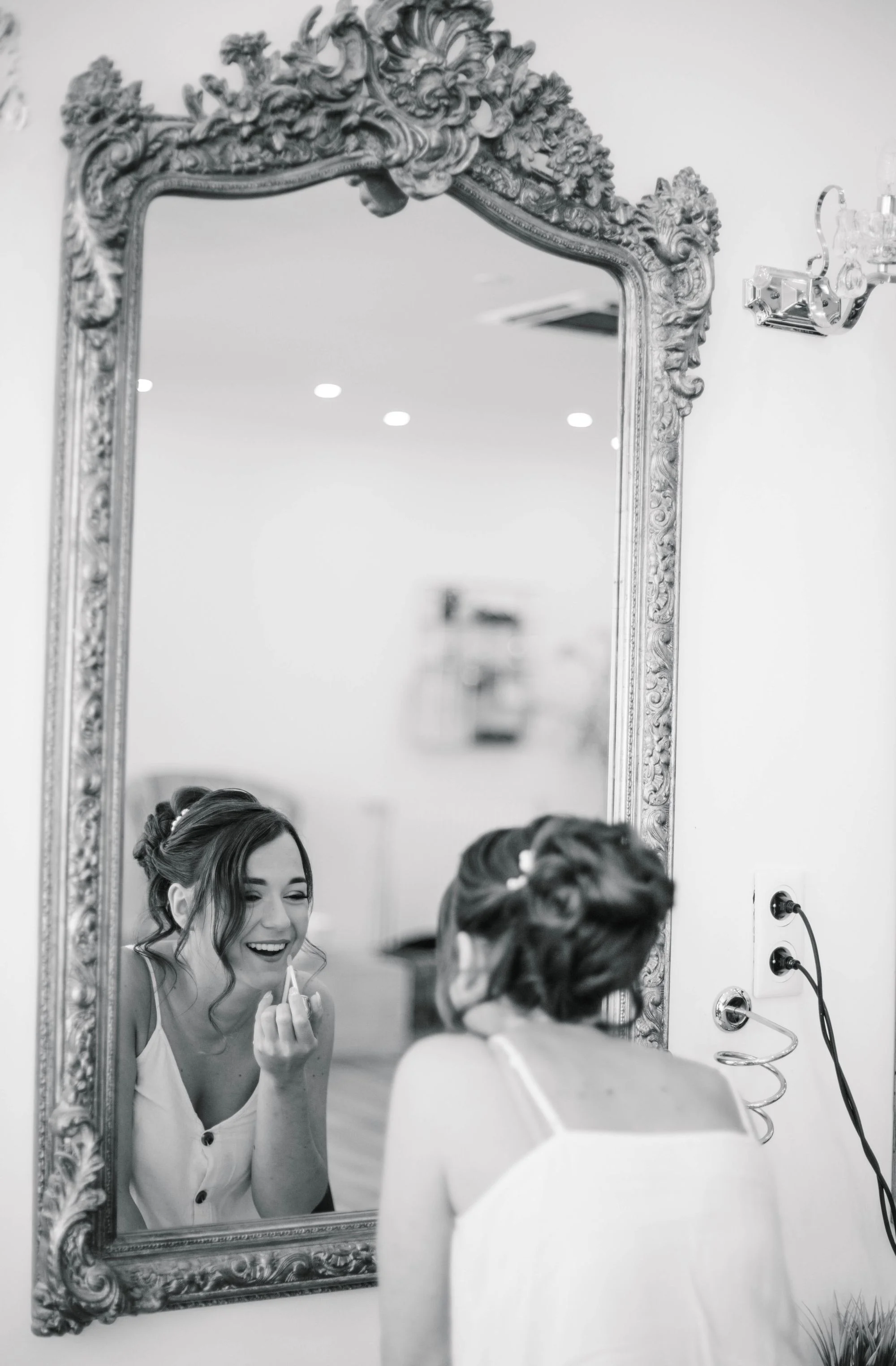 Mariée qui se maquille